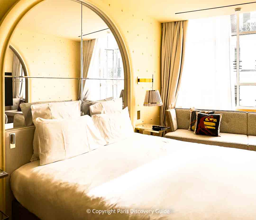 Guestroom in Hotel de Jobo in the Marais