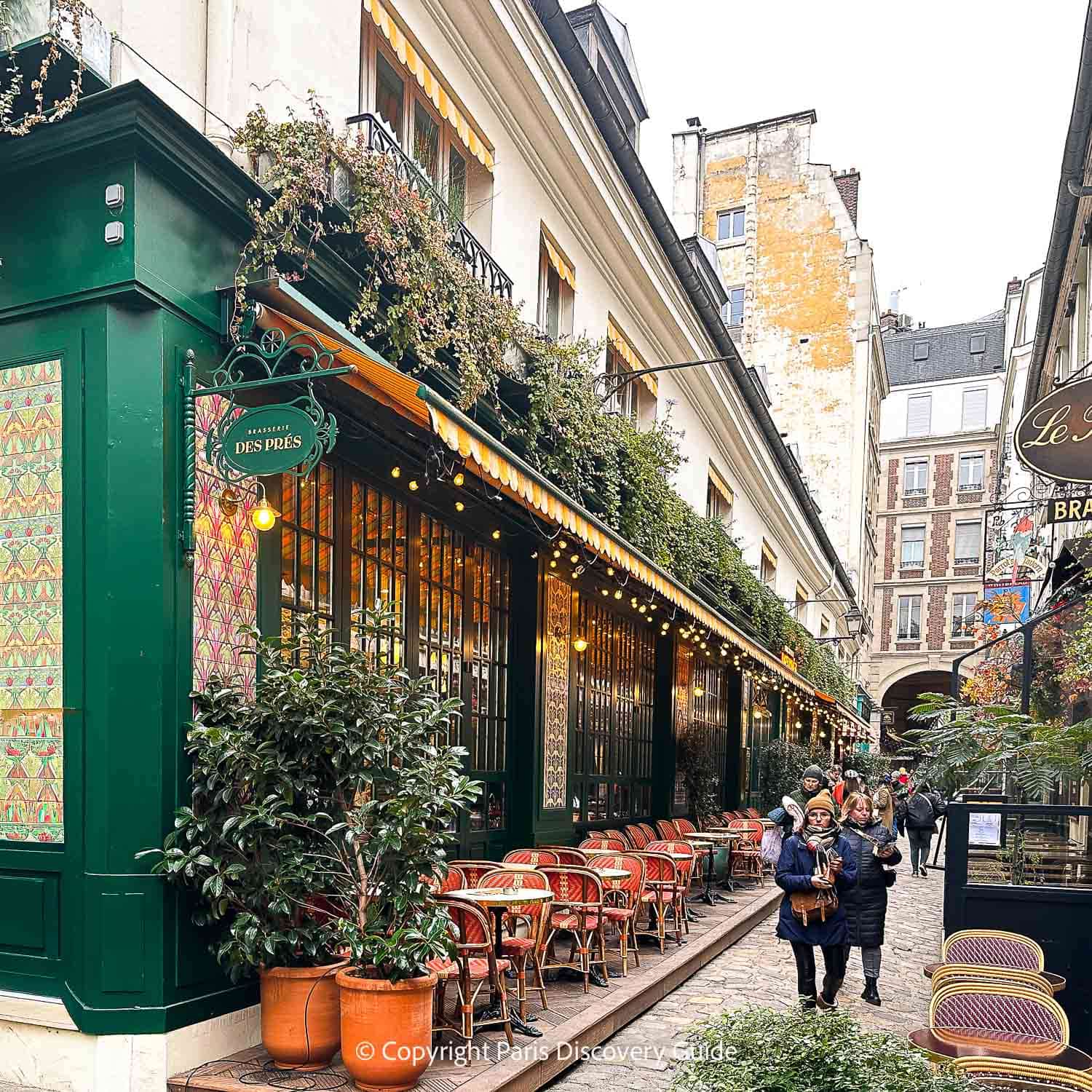 Un Dimanche a Paris and  Relais Odeon in Cour du Commerce Saint-André