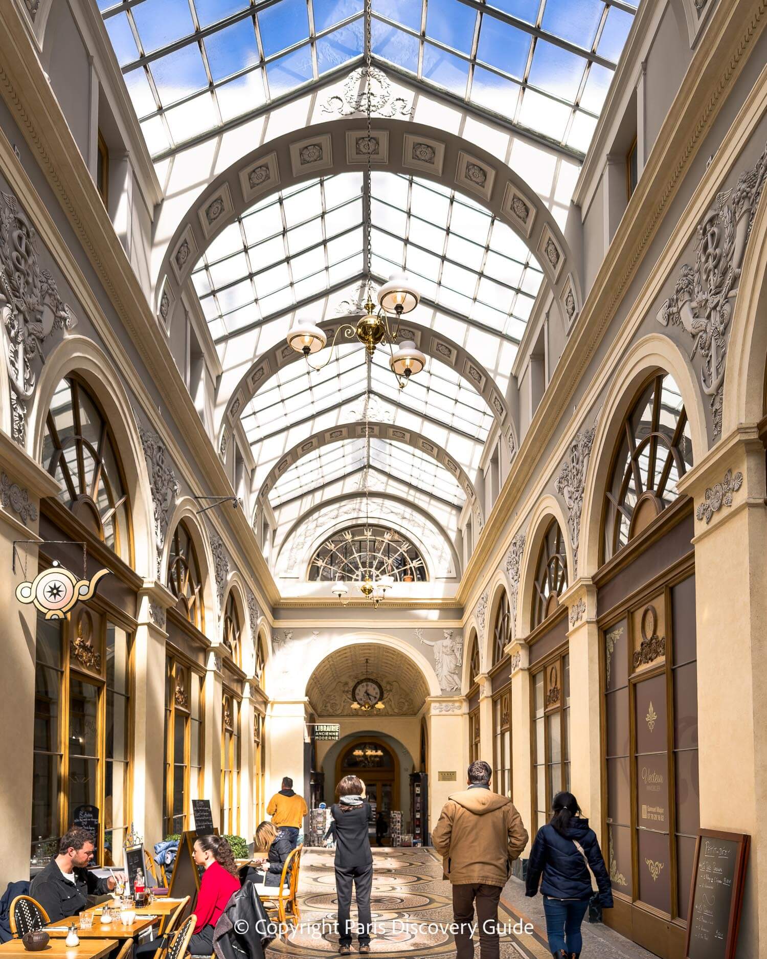 Rue des Petits-Champs entrance to Galerie Vivienne 
