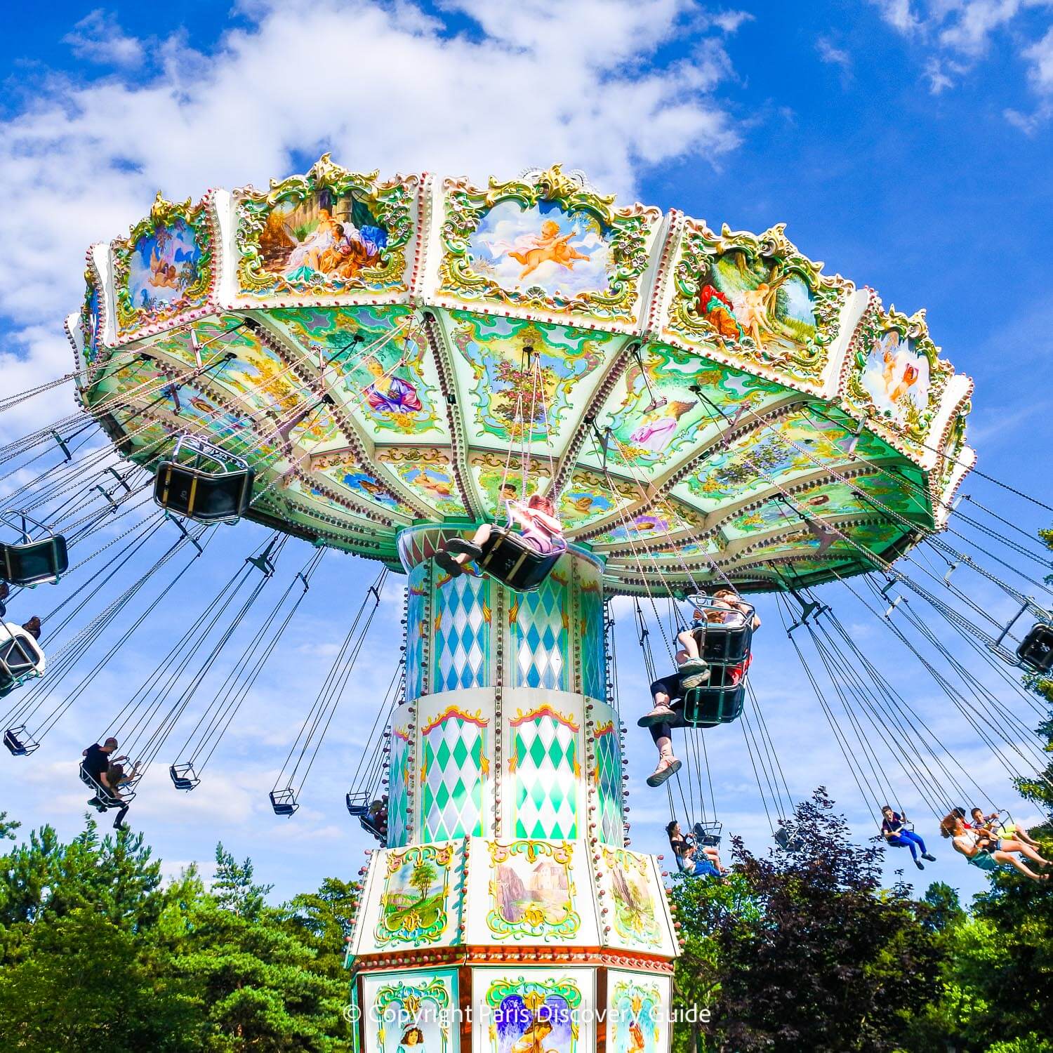 Amusement ride at Jardin d'Acclimatation