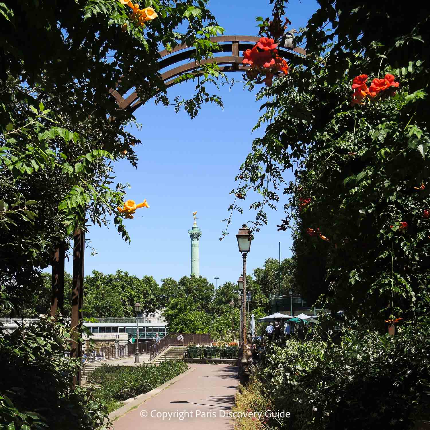 Path along the Jardin du Bassin de l'Arsenal about a 2-minute walk from Hotel Paris Bastille