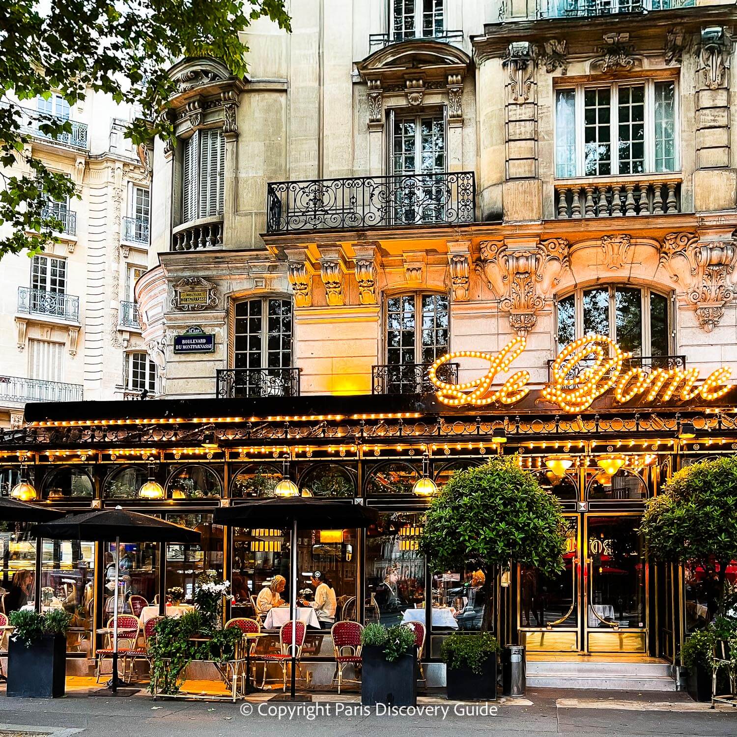 Le Dome in Montparnasse