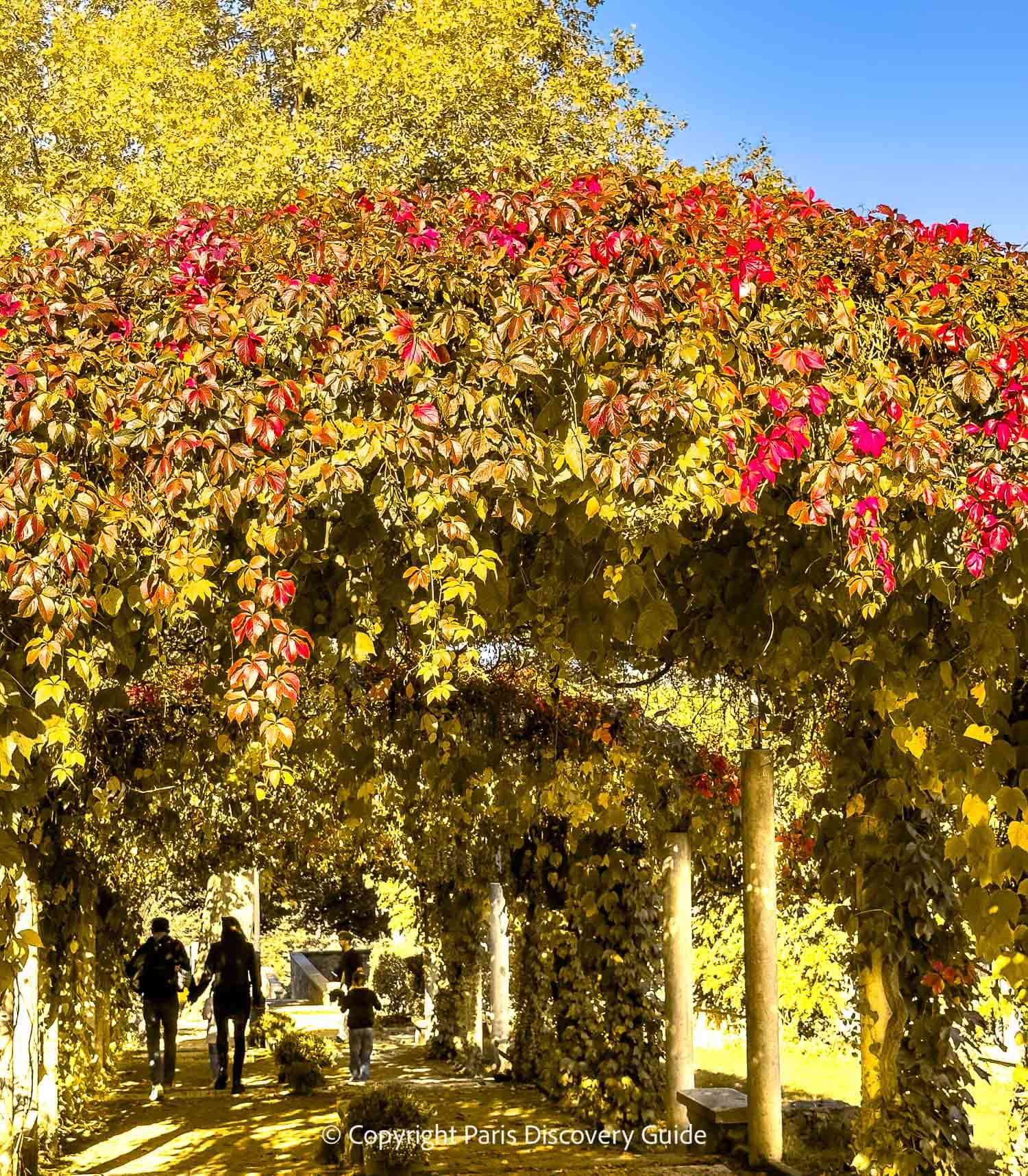 Parc Marcel Bleustein Blanchet near Odalys City Paris Montmartre Parc Marcel Bleustein Blanchet near Odalys City Paris Montmartre