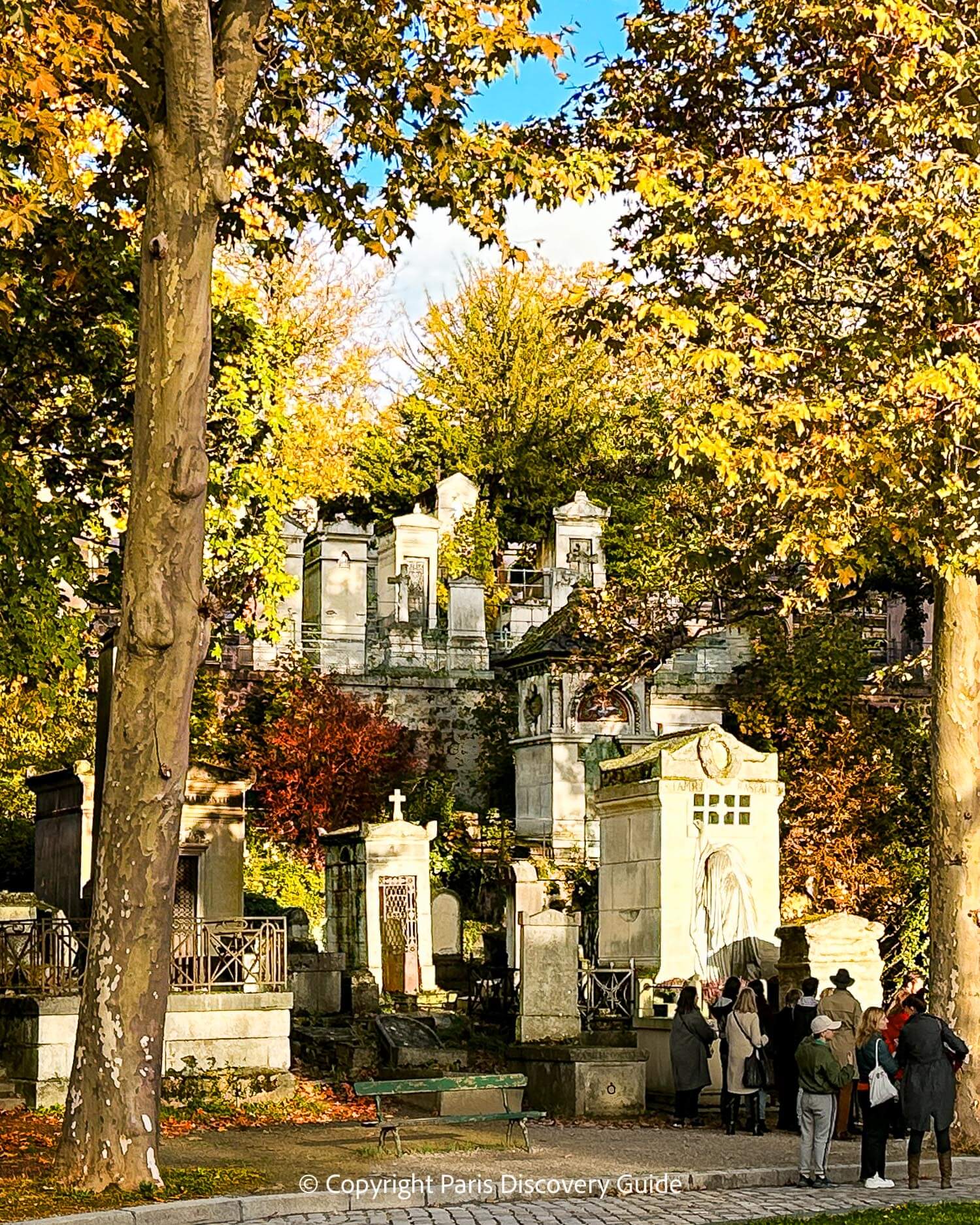 A tour group at Pere Lachaise Cemetery