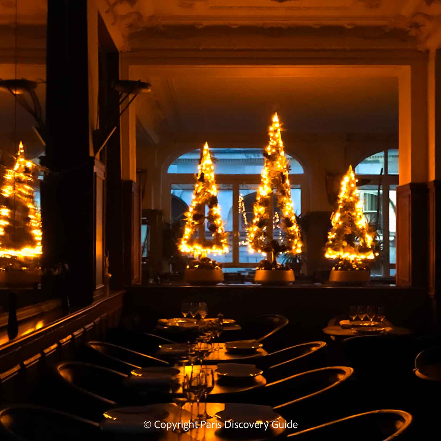 Like many Paris restaurants on Christmas Eve, this Saint-Germain bistro is closed