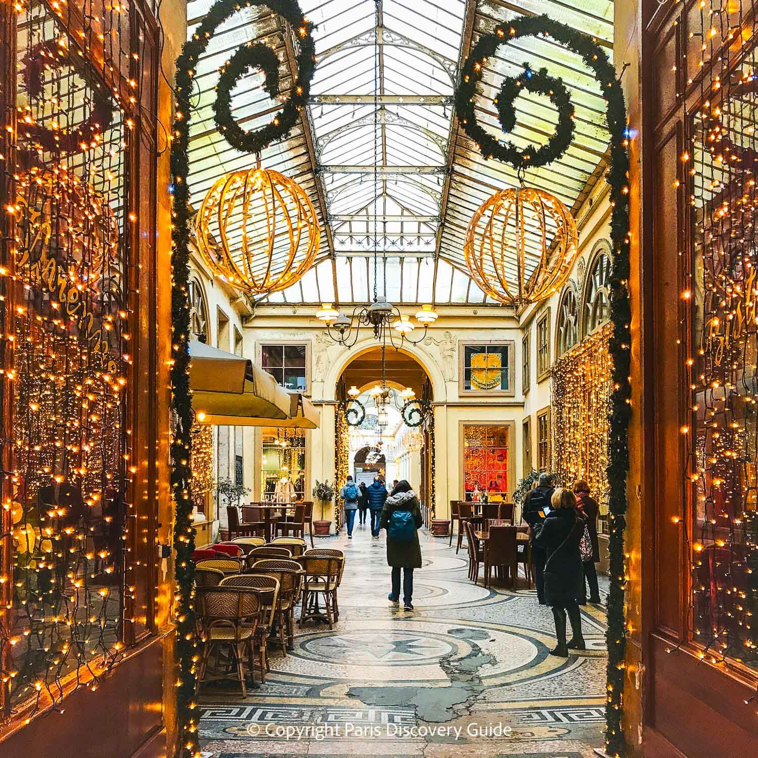 Holiday lights at Galerie Vivienne