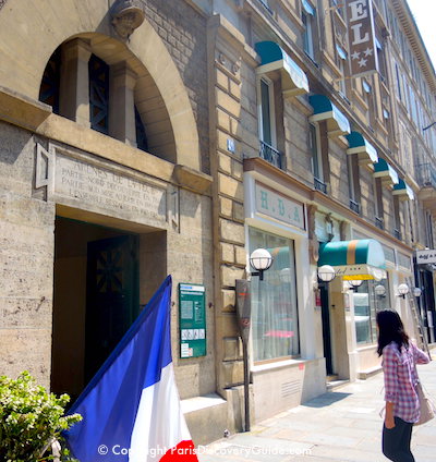 Rue Monge entrance to Arènes de Lutèce Rue Monge entrance to Arènes de Lutèce