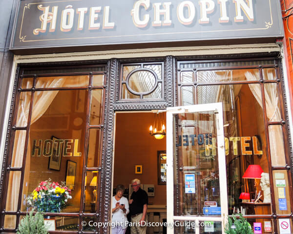 How to find bargains on Paris hotels