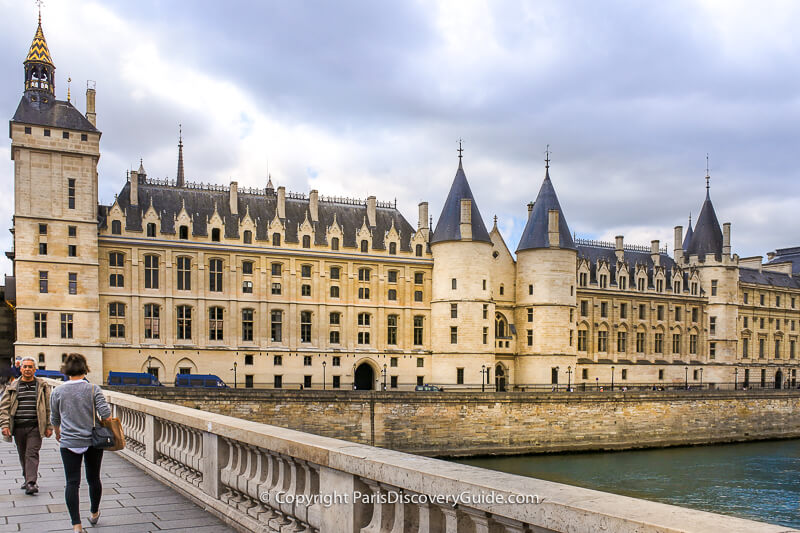 Part of the Conciergerie, seen from the Pont au Change bridge Part of the Conciergerie, seen from the Pont au Change bridge