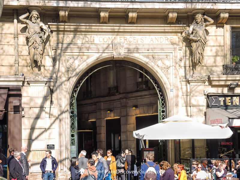 Entrance to Le Procope on Rue de l'Ancienne Comédie 