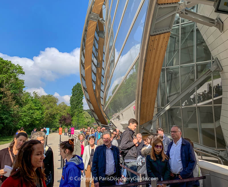 Ticket lines at Louis Vuitton Foundation
