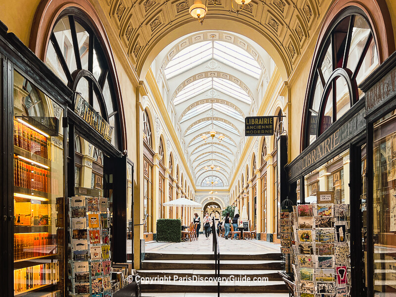 Bookstore at Galerie Vivienne Bookstore at Galerie Vivienne