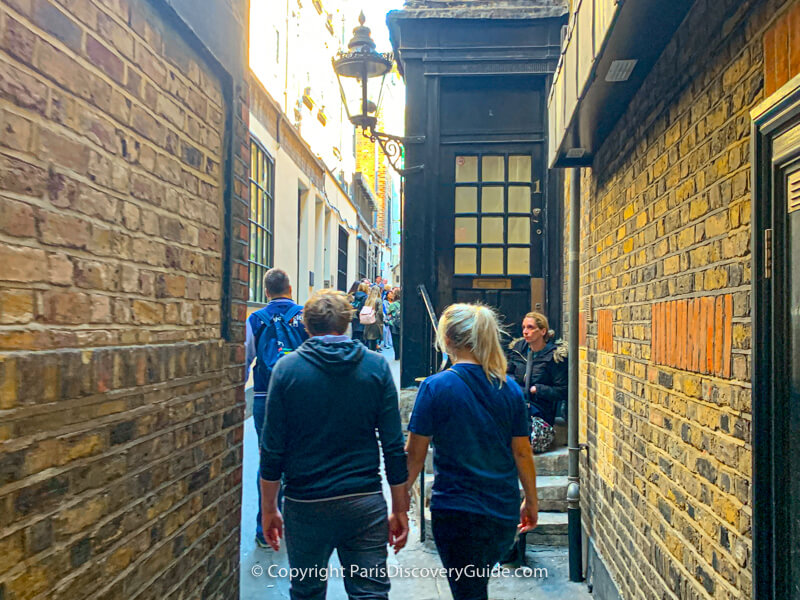 Godwin's Court in London - is it the inspiration for Diagon Alley in the Harry Potter books?