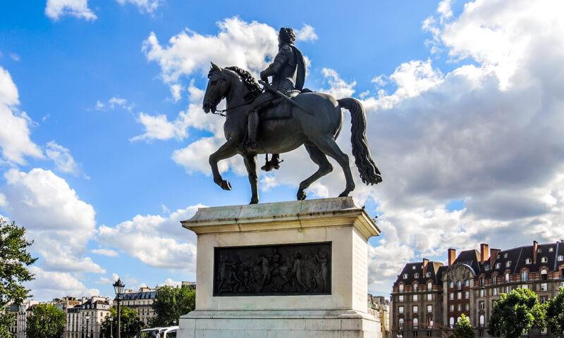 Statue of Henry IV near Sainte Chapelle