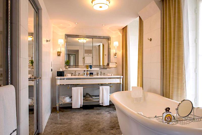 Sumptuous bathroom at Hotel de Crillon Sumptuous bathroom at Hotel de Crillon