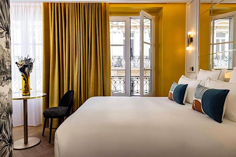 Guest room at Hotel La Canopée in Paris's 8th arrondissement Guest room at Hotel La Canopée in Paris's 8th arrondissement