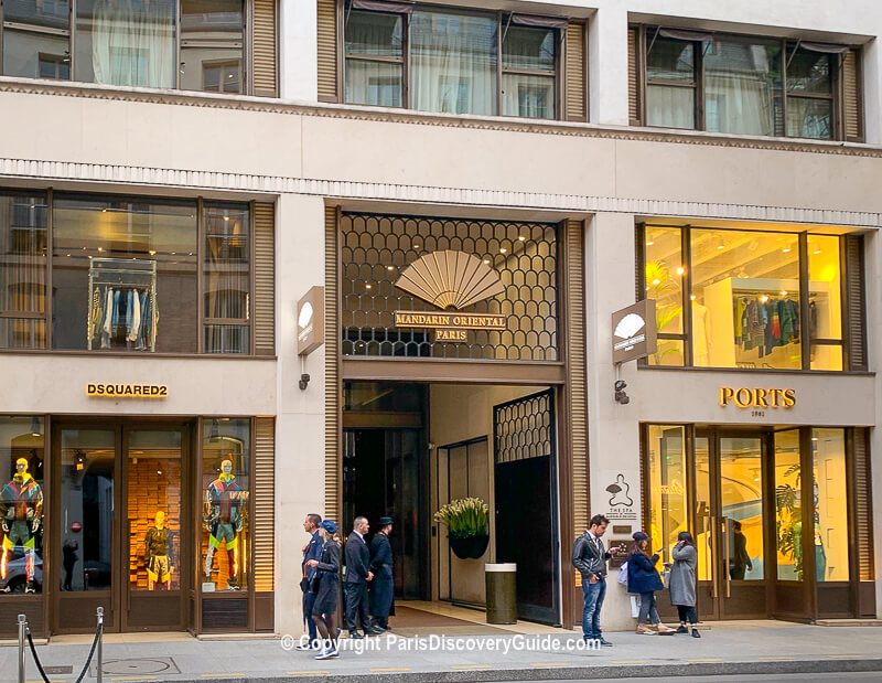 Entrance to the Mandarin Oriental Paris, (c) Paris Discovery Guide