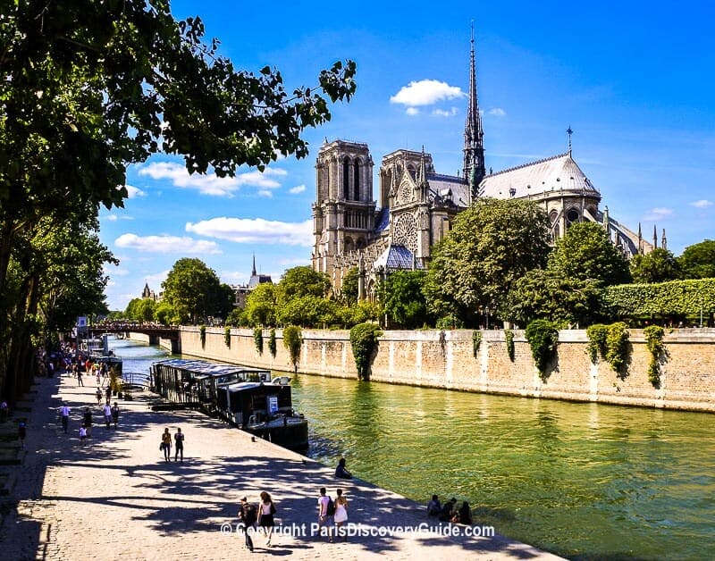 Quai Montebello, site of the Southwest Floating Markets Festival across from Notre Dame Cathedral