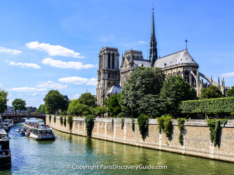 Flying buttresses at the back of Notre Dame Cathedral Flying buttresses at the back of Notre Dame Cathedral