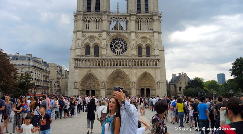Paris in July - crowds in front of Notre Dame Paris in July - crowds in front of Notre Dame