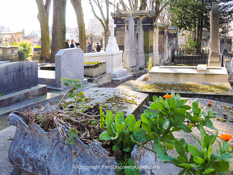 Pere Lachaise Cemetery in March