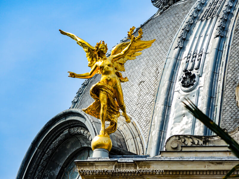 Rooftop angel - Petit Palais