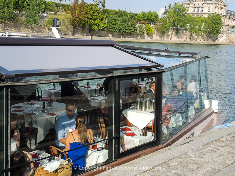 Glass-enclosed Seine River dinner cruise Glass-enclosed Seine River dinner cruise