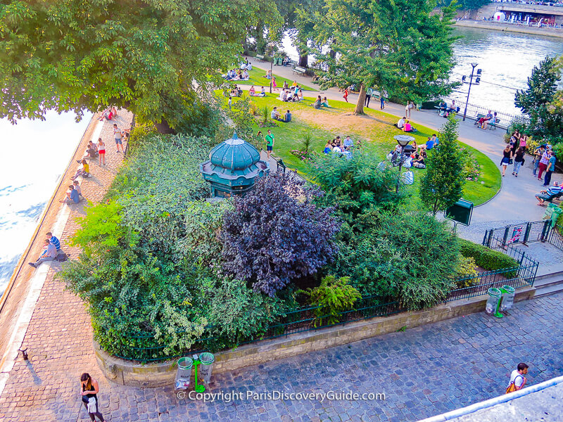 Square du Vert Galant at the western tip of Ile de la Cité