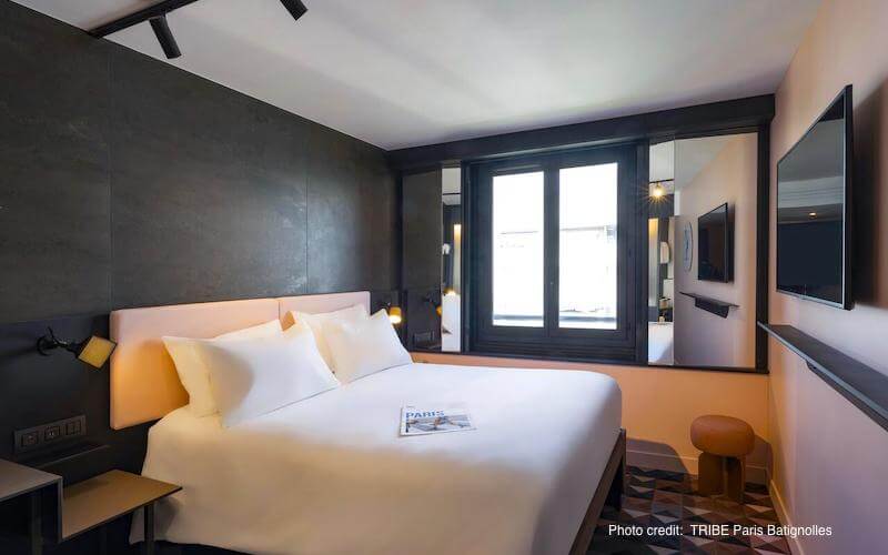 Guestroom at TRIBE Paris Batignolles Guestroom at TRIBE Paris Batignolles