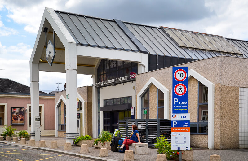 The Gare de Vernon-Giverny (Vernon train station) in Vernon, France- Photo credit: iStock/smontgom65