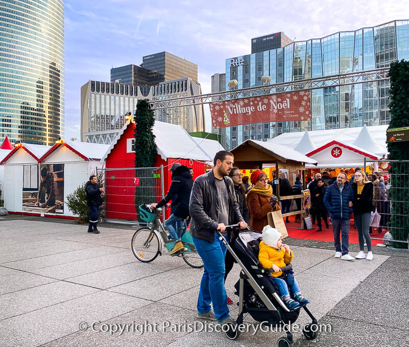 Sausages and otherBavarian specialties at the La Defense Christmas Market 