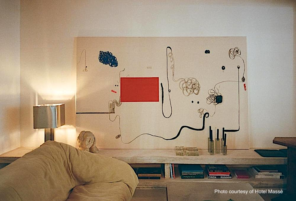 Public area for relaxing at Hotel Massé 