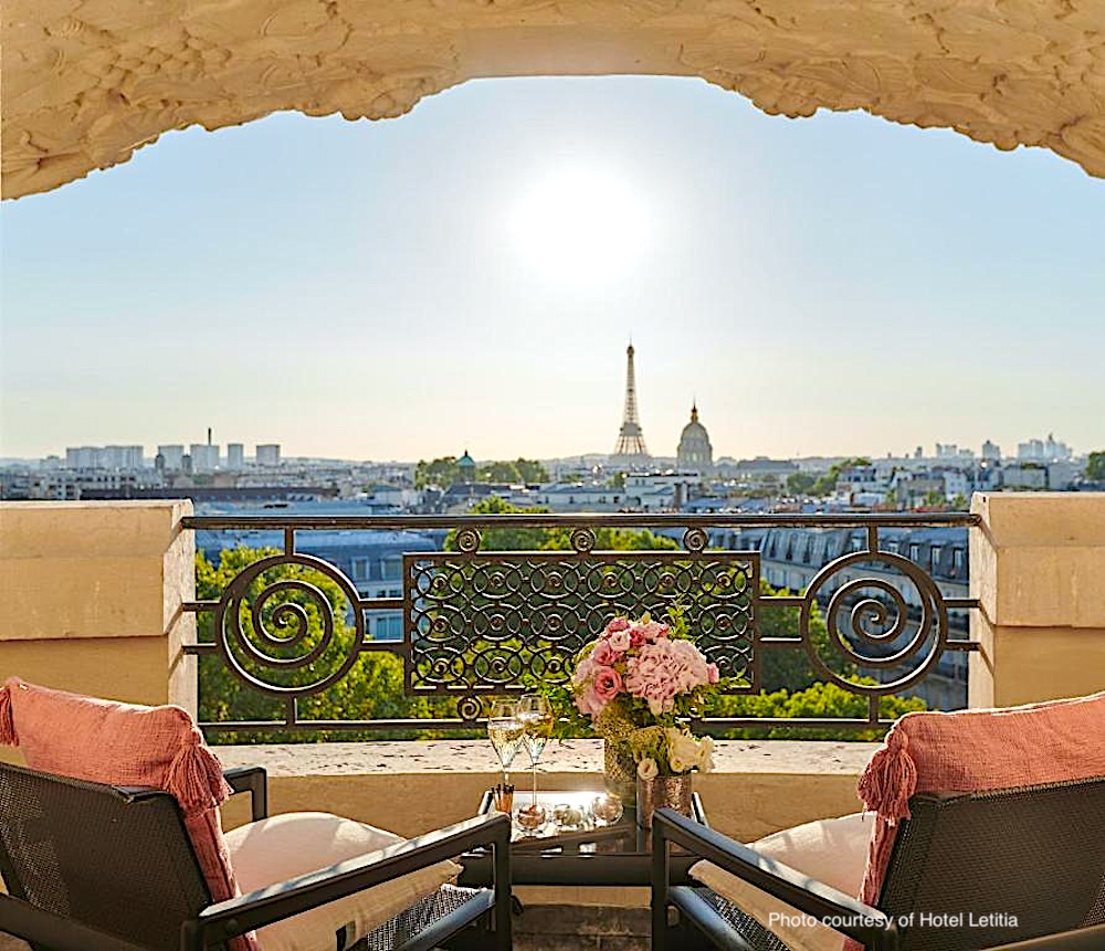 Guestroom at the Four Seasons George V