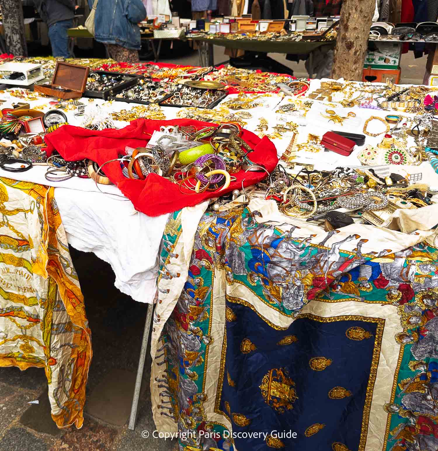 Jewelry and scarves at the Aligre Market 