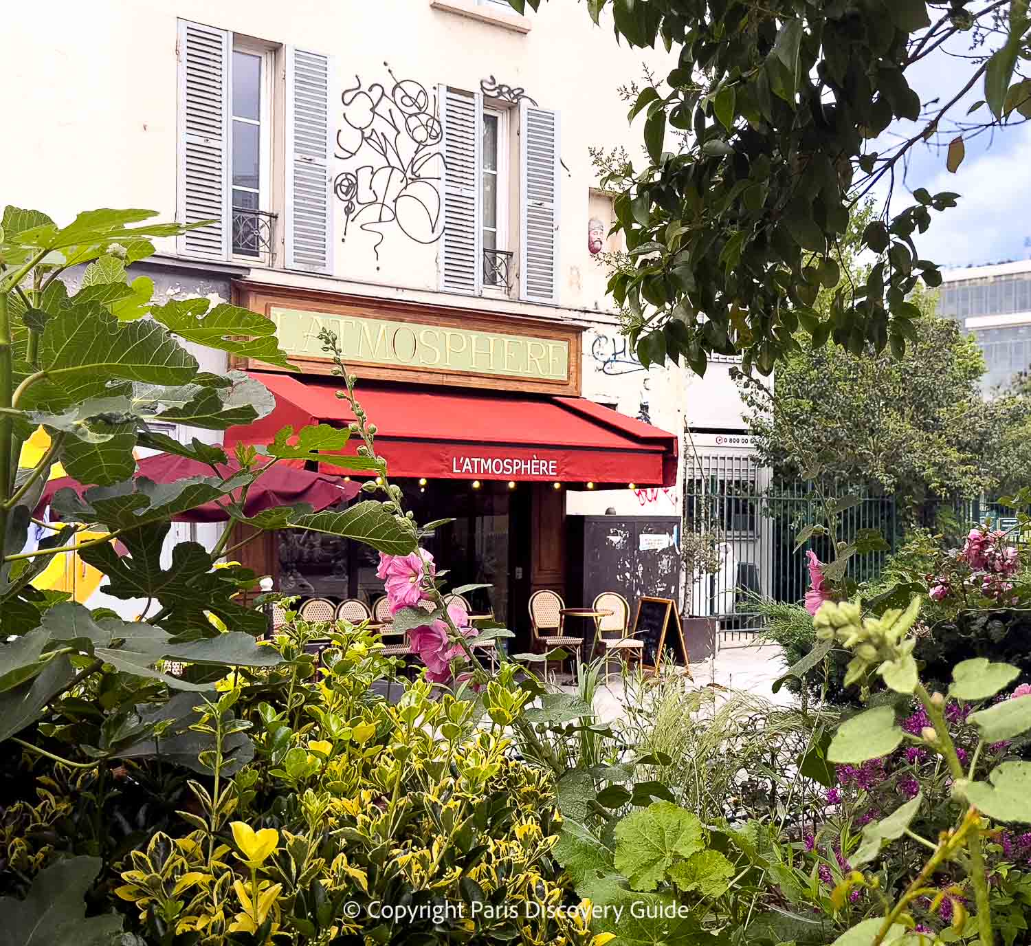 Cafe near Hotel Le Citizen Cafe near Hotel Le Citizen