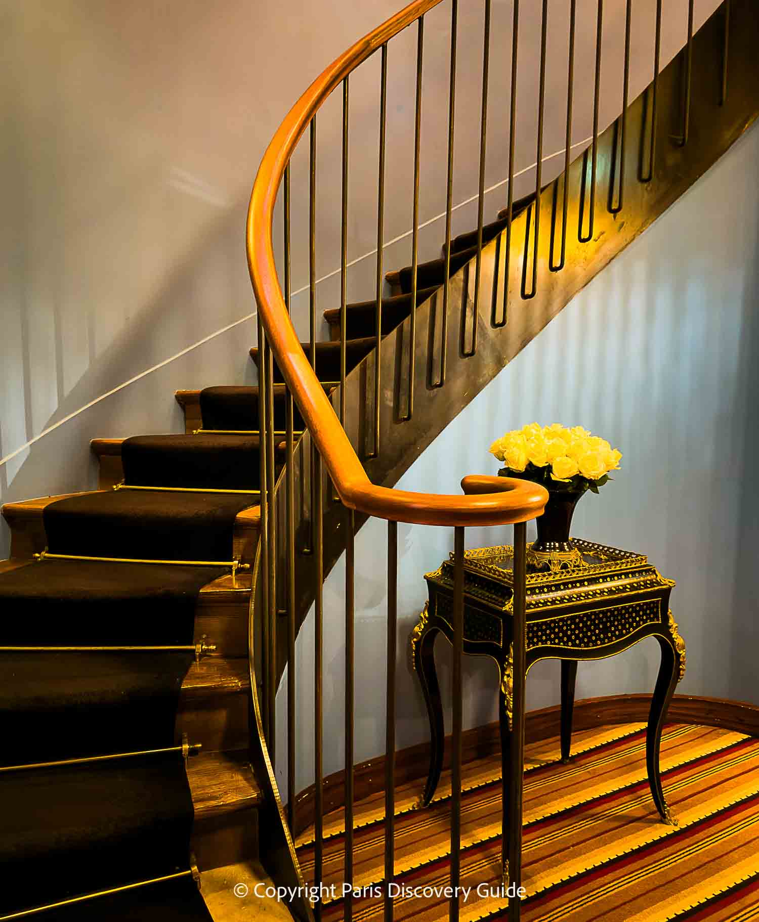 Quiet plaza with several cafes near Le Grand Mazarin