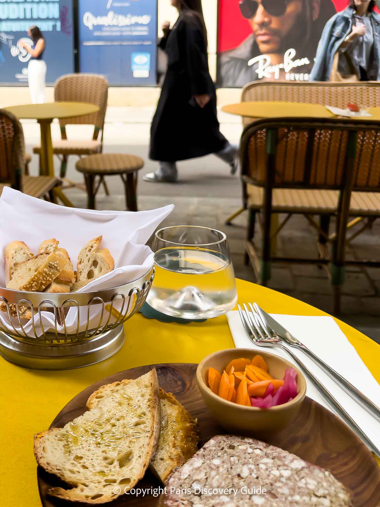 Lunch at Café Marguerite on Rue des Martyrs, Paris 9