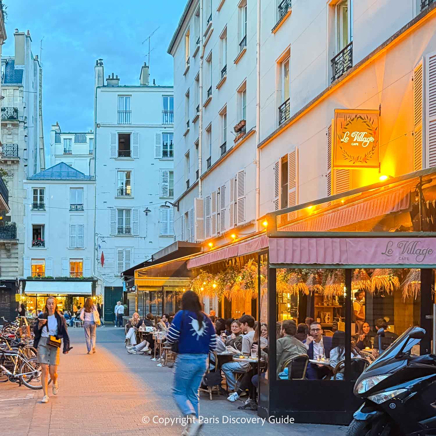 Le Village Café near the Crillon
