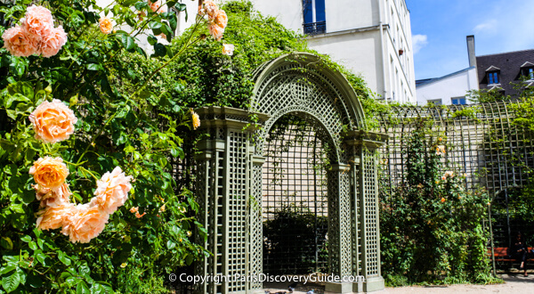 Paris Parks and Gardens - Jardin Anne Frank in the Marais Paris Parks and Gardens - Jardin Anne Frank in the Marais
