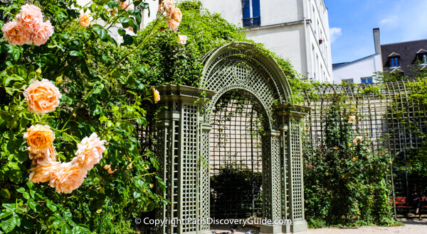 Paris Parks and Gardens - Jardin Anne Frank in the Marais