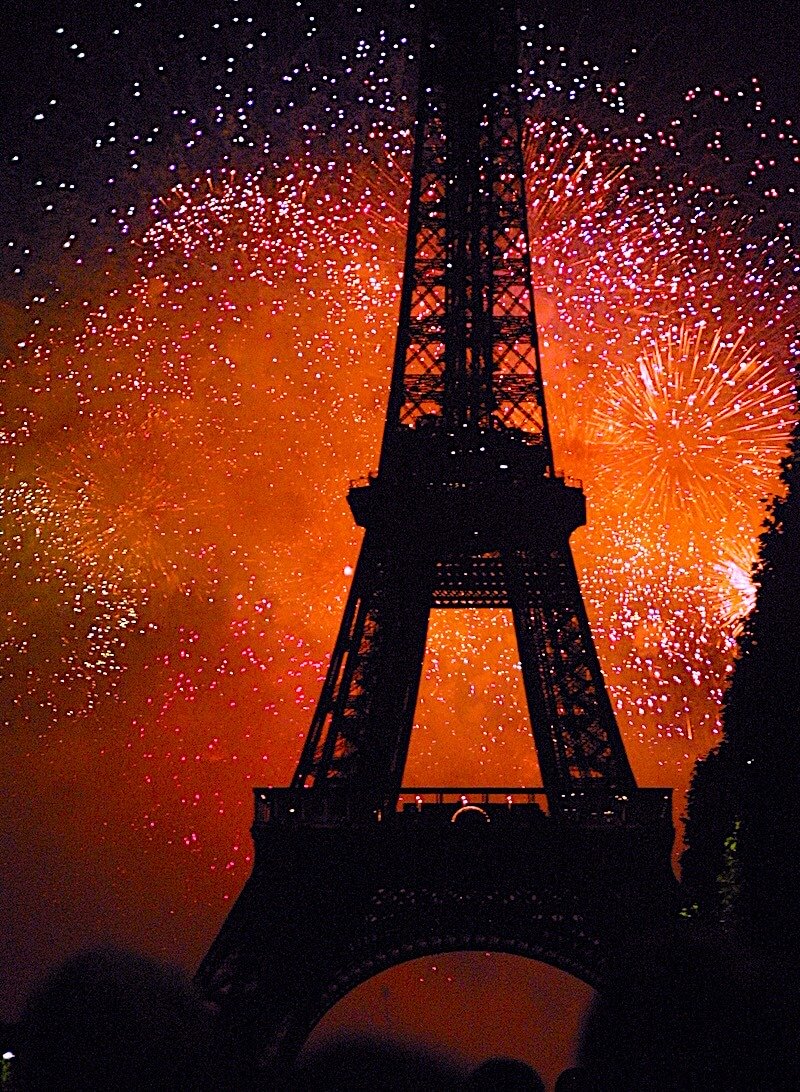 Bastille Day fireworks - Photo credit: Yiwen/Unsplash