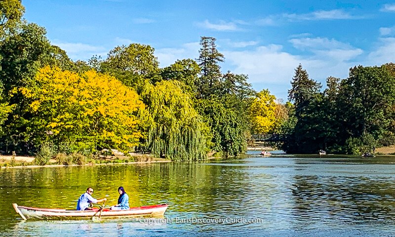 Lake at Bois de Vincennes Lake at Bois de Vincennes