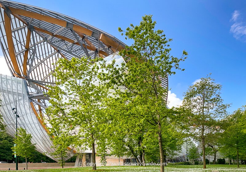 Exterior view of Fondation Louis Vuitton