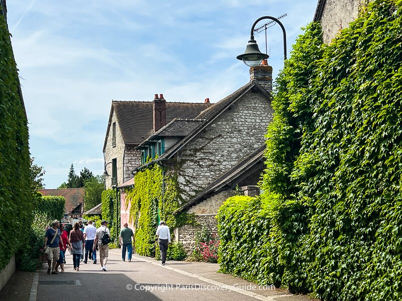 Ivy-covered homes in Giverny village