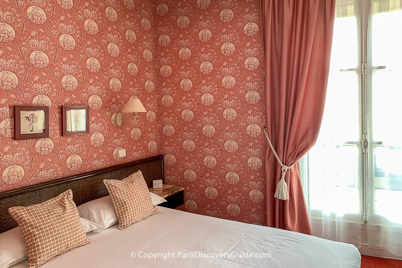 2-Star Hôtel Clemont in the 6th Arrondissement 2-Star Hôtel Clemont in the 6th Arrondissement