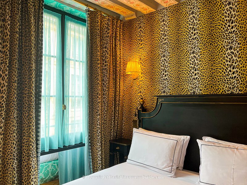 Guestroom in Hotel de Jobo in the Marais