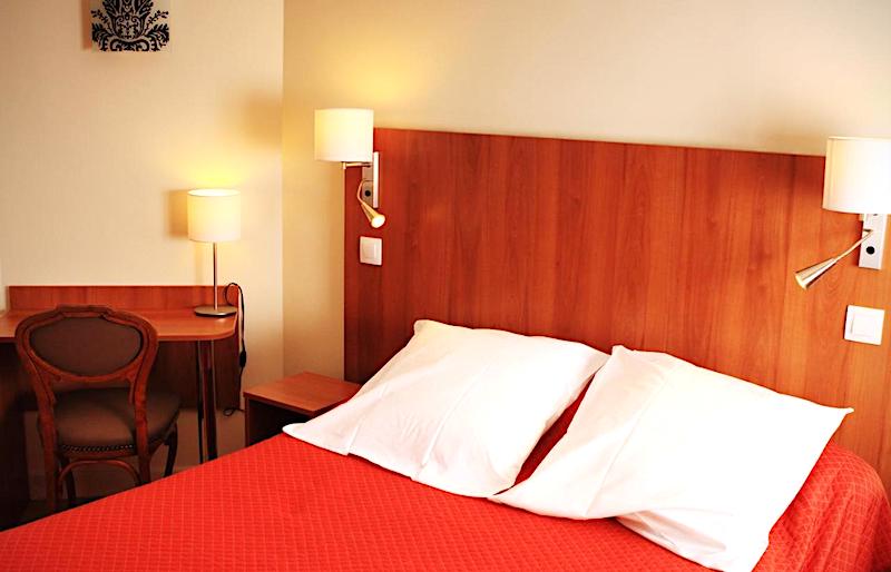 Guest room at Hotel Marignan