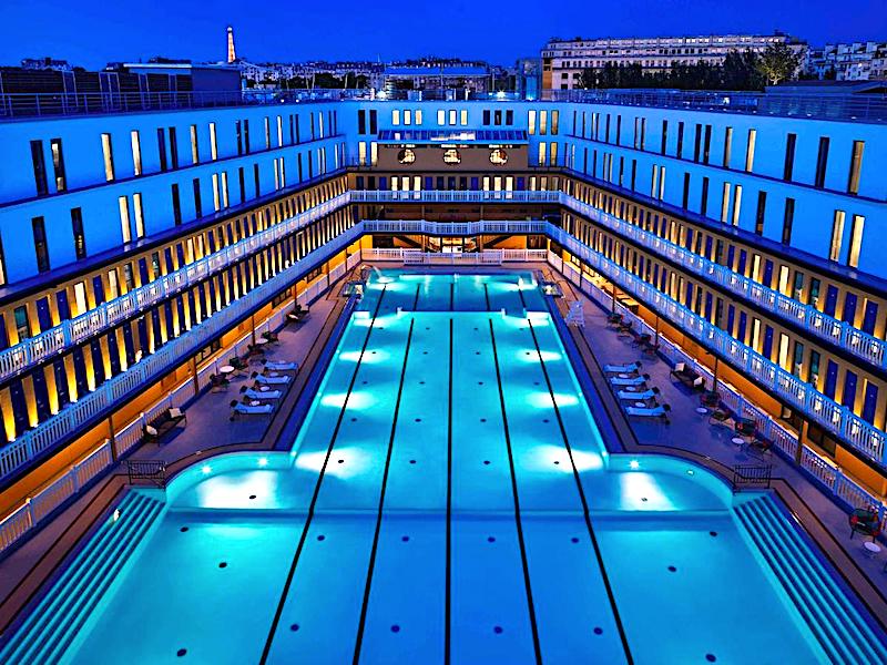 Outdoor swimming pool at Hotel Molitor