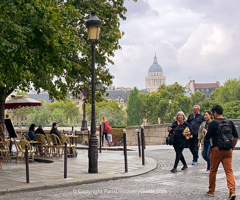 Cafe on Île Saint Louis across from the Latin Quarter (that's the Pantheon's dome in the distance)