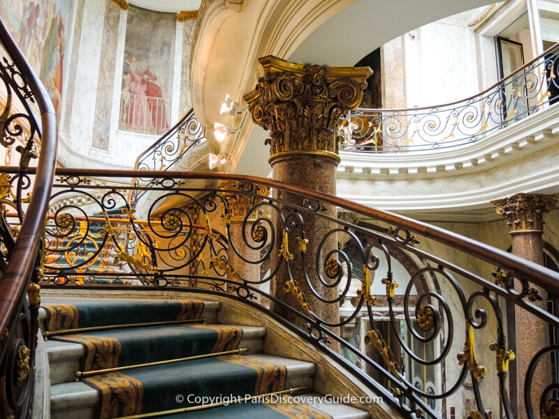Musée Jacquemart-André - stairs to first floor galleries